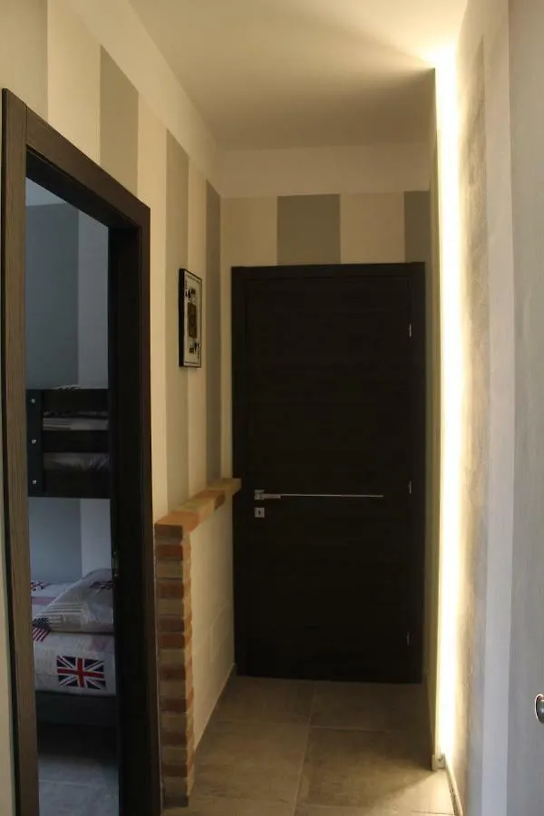 Villa Martina Desenzano del Garda 2*,
